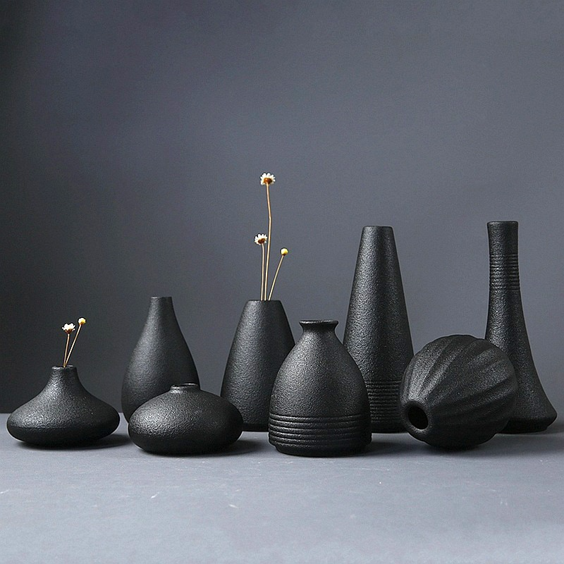Black Japanese-style Ceramic Flower Vase