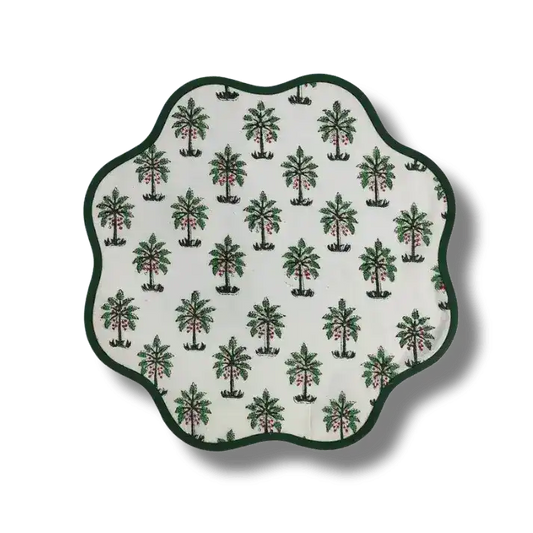 Scalloped Palm Tree Round Placemats